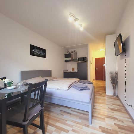 טרייר Zentrales Apartment Mit Balkon Und Parkplatz מראה חיצוני תמונה