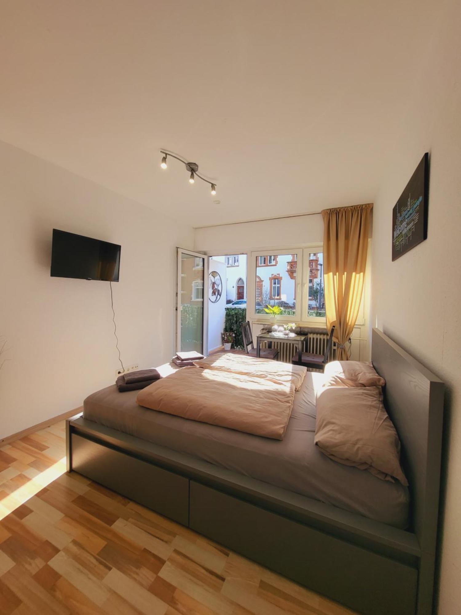 טרייר Zentrales Apartment Mit Balkon Und Parkplatz מראה חיצוני תמונה