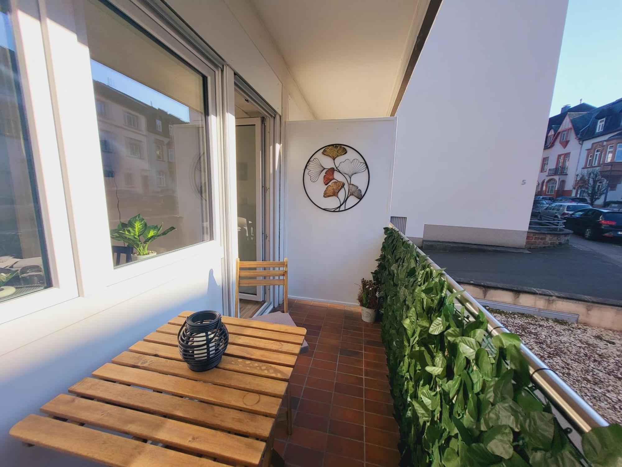 טרייר Zentrales Apartment Mit Balkon Und Parkplatz מראה חיצוני תמונה